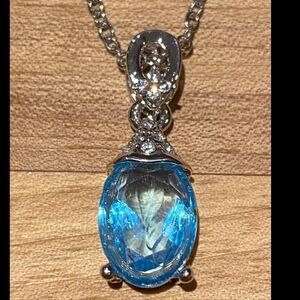 New gorgeous silver tone aquamarine teardrop shaped necklace